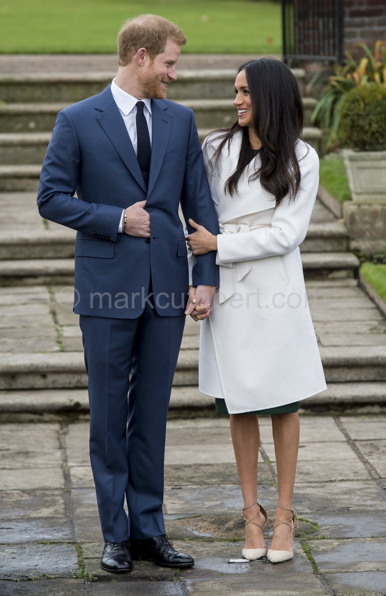 markacuthbert's tweet photo. It's official Prince Harry and @meghanmarkle are engaged #Royals #Wedding #RoyalWedding2018 https://t.co/TZX2OWcATw