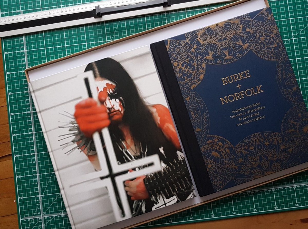 MLSOP's tweet photo. #photobook hack to make sure canvas stays flat for printing ;) #peterbeste #simonnorfolk https://t.co/5vJScEwPps
