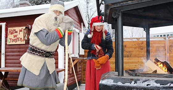 nbmuseum's tweet photo. Efter ett års frånvaro är julmarknaden på Norrbottens museum tillbaka. 2-3 december kl 11-16 blir det hantverk, gröt, tomte, slöjdning och mycket annat trevligt på museet och i museiparken. Välkomna! #norrbottensmuseum #julmarknad https://t.co/YUzkPZyGMA