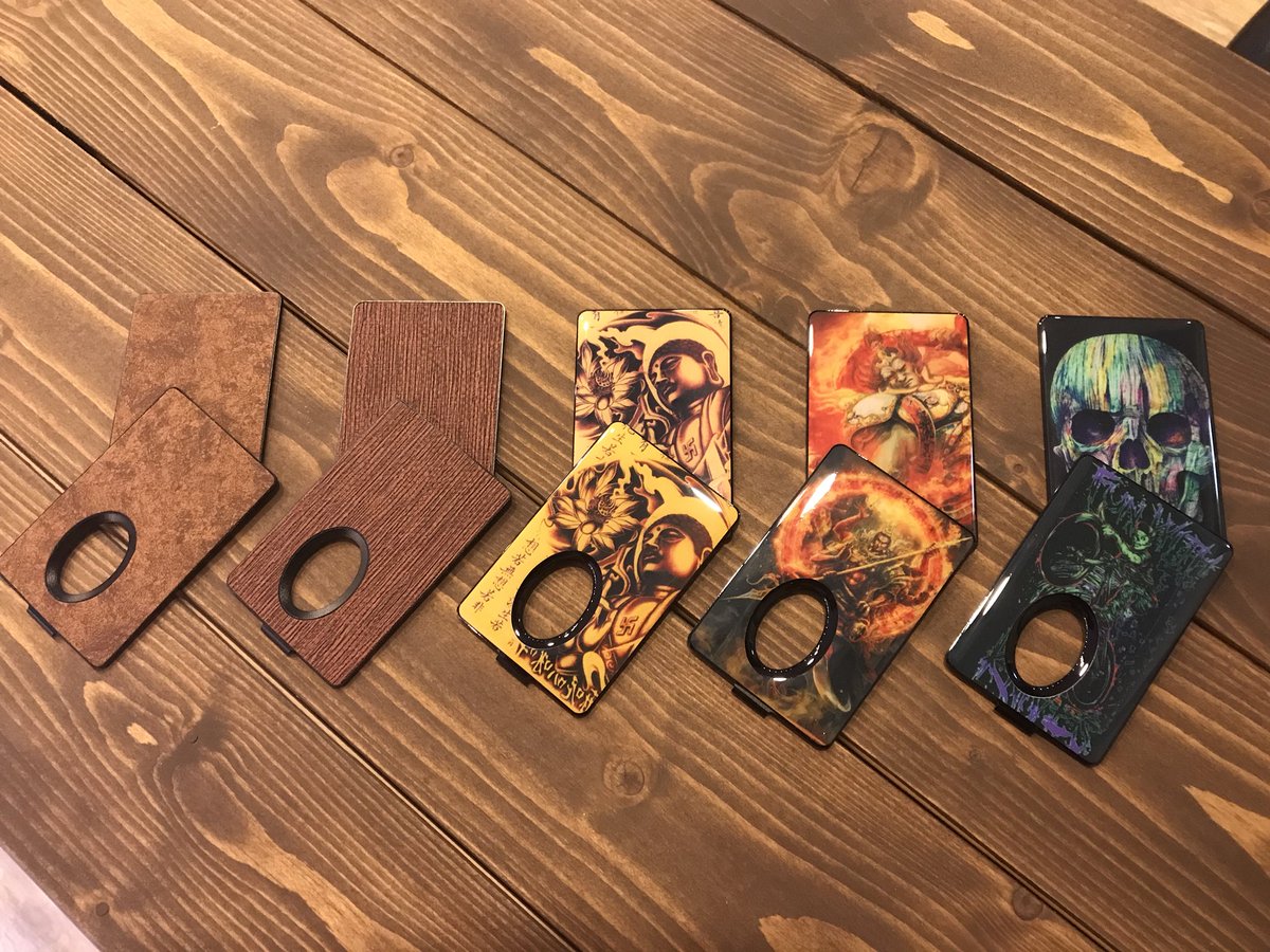 vape_space_ryu's tweet photo. Hcigarから着弾😆✨
・VT inbox squonk mod
・TOWIS magic box
・VT inbox専用プレート

フルラインナップで明日火曜日より発売開始😆👍🏻✨

MAZE RDAはV1.1で改良版😆👍🏻✨
そして兎に角boxの作りが良い…
ロックが無いように見えたけど実はスライド式…

最高の一つをあなたに🤩👍🏻✨ https://t.co/lsmylEWu0I