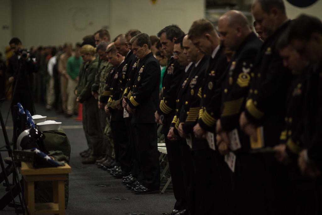USNavy's tweet photo. #USSRonaldReagan memorial service remembers and honors three shipmates lost in C-2A crash - https://t.co/UbH3c5AjuJ https://t.co/hjY8Lnq0My