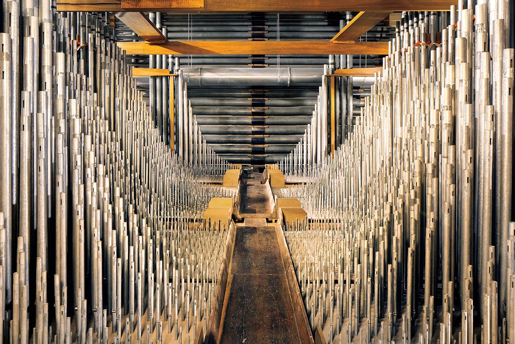 TempleUnivPress's tweet photo. @MartyMossCoane talks about the #wanamakerorgan that Joseph Elliott photographed for his book PHILADELPHIA: FINDING THE HIDDEN CITY on @whyyradiotimes @TempleUnivPress @whyy @HiddenCityPhila @NathanielPopkin https://t.co/b8RFioViev