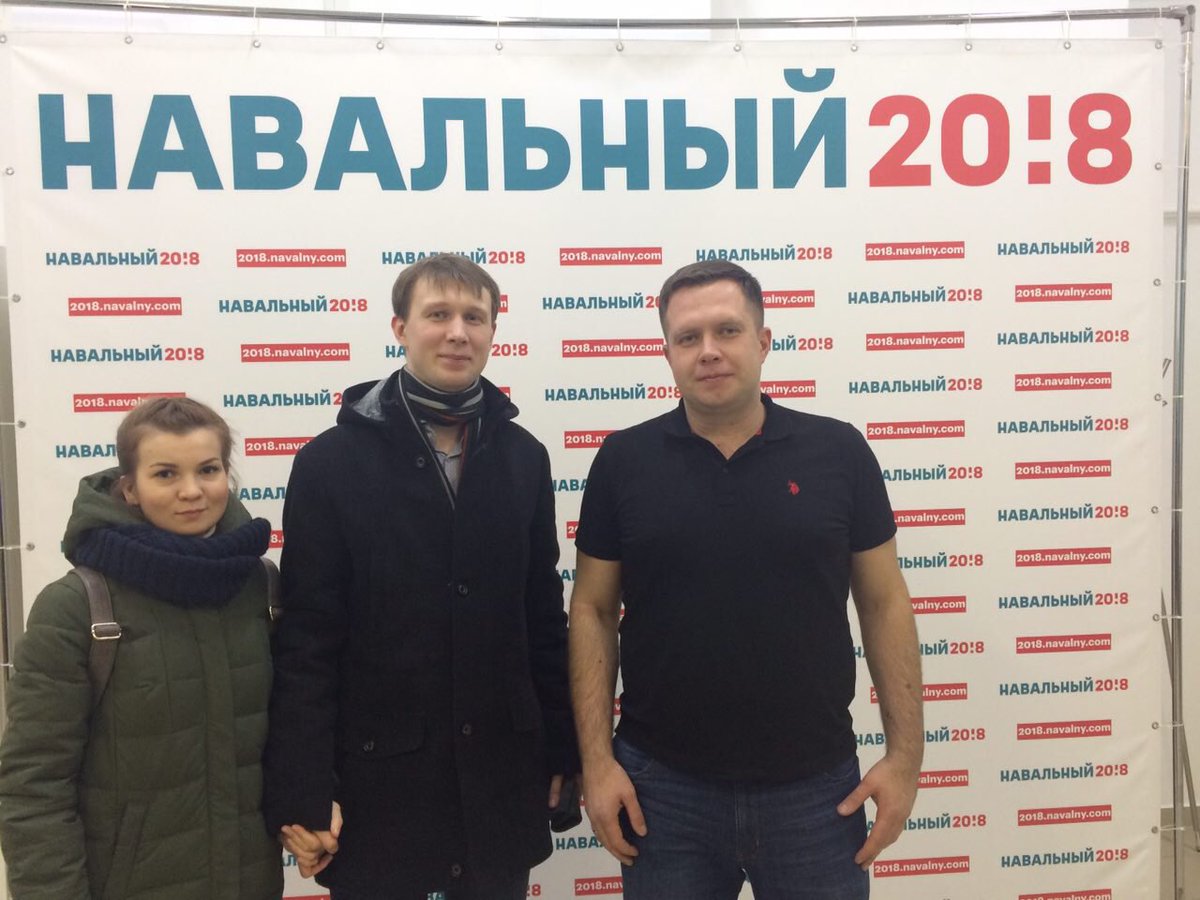 Сторонники из Петрозаводска заехали на верификацию. Это очень правильное действие, так как их подпись будет зачтена в зачёт их региона