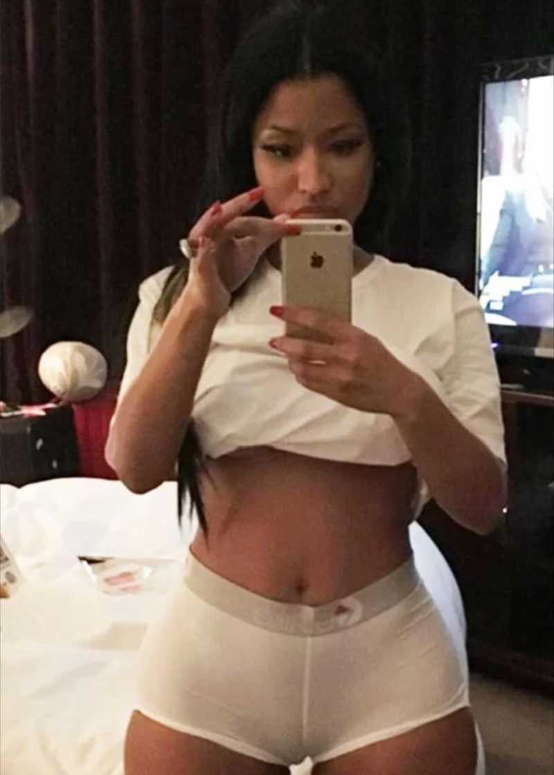 Camel Toe King on X: Some celebrity #cameltoe pics for you part 3 👌  t.coLMKQa8Rgyp  X