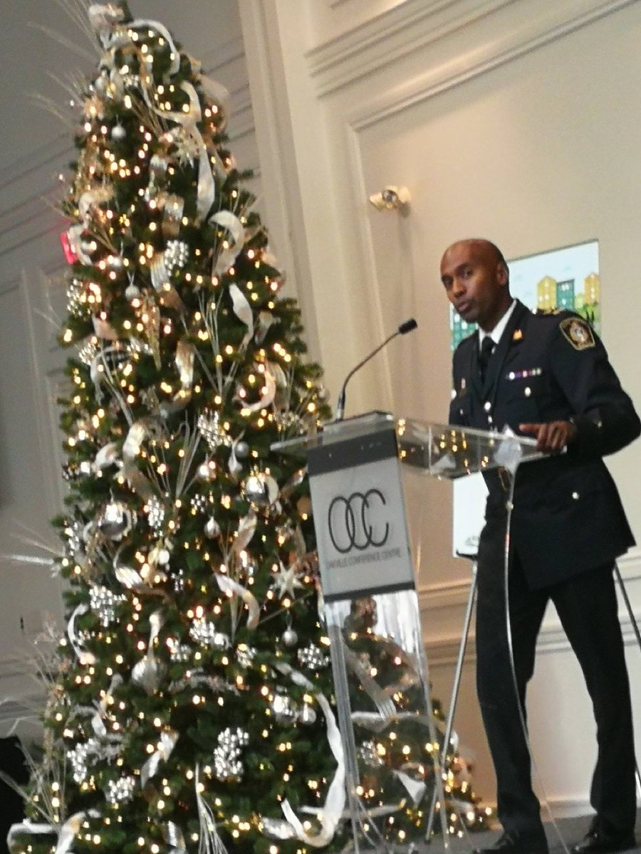 HaltonPovertyRT's tweet photo. #DeputyPolicrChief @NishanDuraiappah talks about the #HaltonCSWP #HaltonPoli https://t.co/MDLbtrJncv