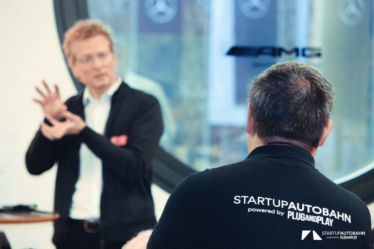 StartupAutobahn's tweet photo. We had a blast at @MercedesBenz Arena last week: Deep Dives with #SharedMobilityServices & #FutureofPerformanceDriving startups, Investor Panel, Meetup with @Daimler's Ralf Lamberti & @MercedesAMG's CEO Tobias Moers and Daimler Factory Tour.
For more: https://t.co/S87cmfX10y https://t.co/rRnBVsZAyP