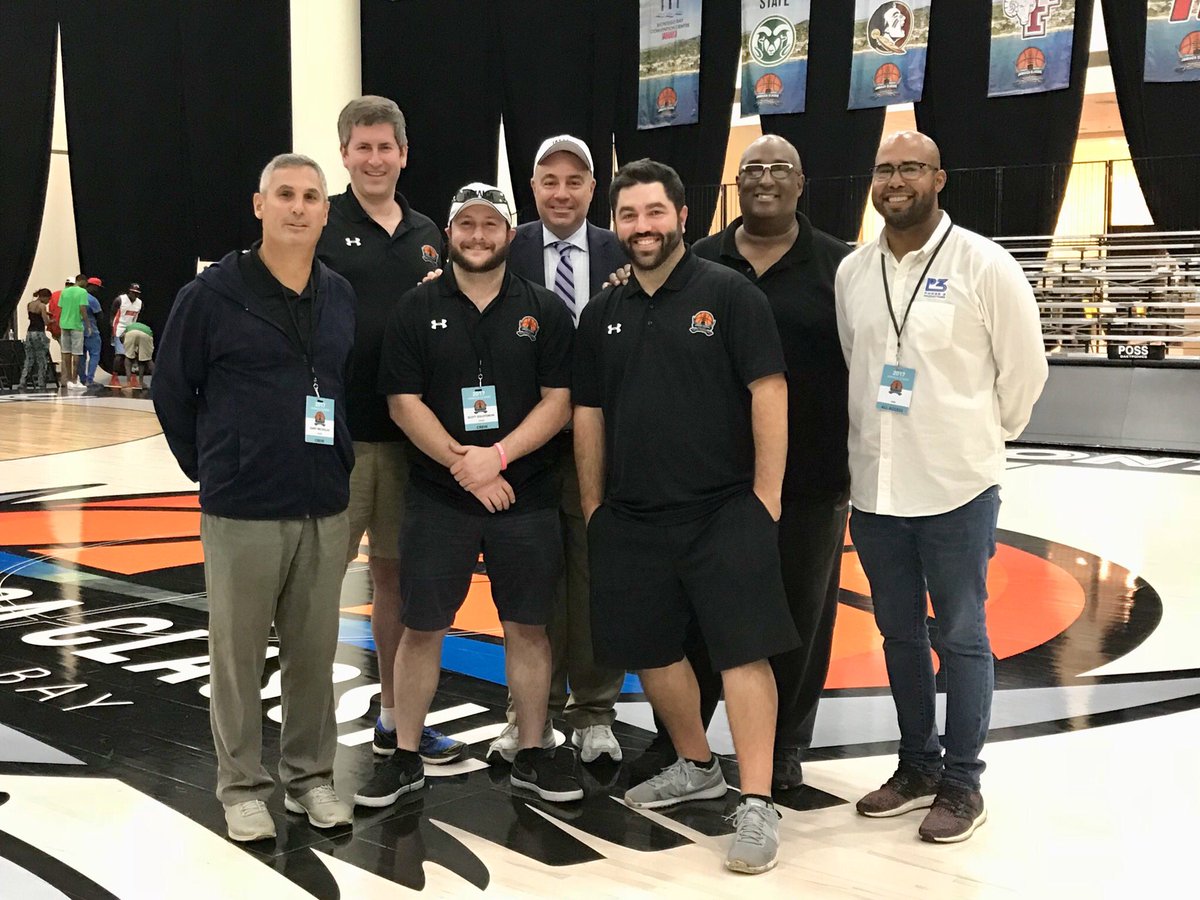 Phase3Prod's tweet photo. 5 member overseas production team for College #Basketball live from #Jamaica to CBS Sports. ~ 50 Jamaicans made-up rest of Team led by our CEO @delano_f, &amp; Brian St Juste to Rt of this pic https://t.co/F2RgooFB5k