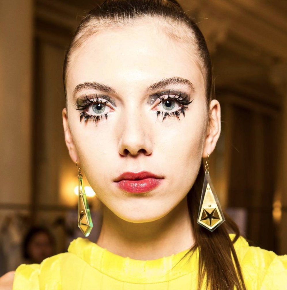 Forward PR™ (@forwardpr) on Twitter photo One of our favourite makeup looks designed & executed by the talented <a href="/AOFMakeup/">AOFM PRO & Academy</a> Pro Team for models in <a href="/PaulCostelloeUK/">Paul Costelloe</a>'s SS18 show at London Fashion Week. #lashes #aofmpro #EYECANDY One of our favourite makeup looks designed & executed by the talented <a href="/AOFMakeup/">AOFM PRO & Academy</a> Pro Team for models in <a href="/PaulCostelloeUK/">Paul Costelloe</a>'s SS18 show at London Fashion Week. #lashes #aofmpro #EYECANDY