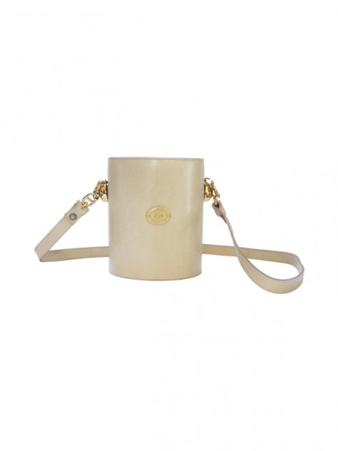 The holiday party season is in full swing and we have picked out a few of our favorite things. Shop the full collection here ow.ly/uVNn30gJdeR