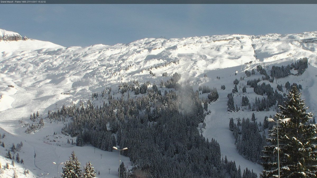 Hanski2014's tweet photo. Are you worried about whether there is enough snow in The Alps to book your early season, short break ski holiday?

Do these images from Flaine, French Alps taken earlier today make you feel better?

If so get in touch now to book your tailor made short break!

#hanski https://t.co/kEfC6ne8yg