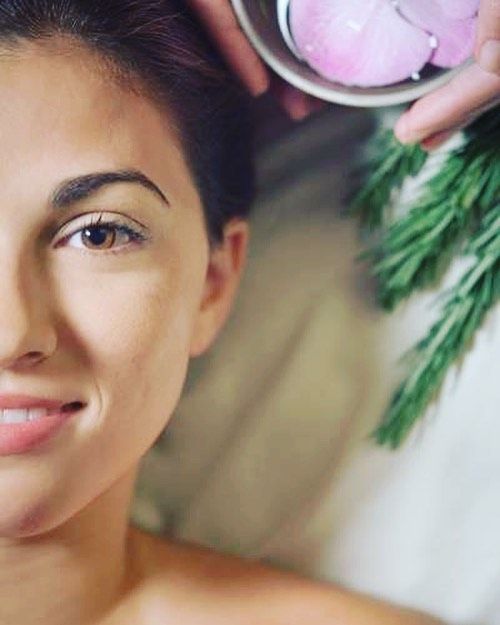 Give the gift of relaxation to loved ones this holiday season at 
@woodhousefortworth! Receive a complimentary robe with $350 gift card purchase while supplies last. Two gifts in one, cant beat that!