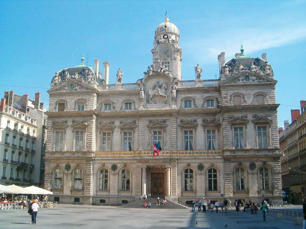 ForfaitsSE_fr's tweet photo. Pour #Lyon, ce ne sera pas avant fin 2019 pour capter la #3G et la #4G dans les métros et funiculaires ! https://t.co/r5O2YCYJVp https://t.co/47h6KwdaUM
