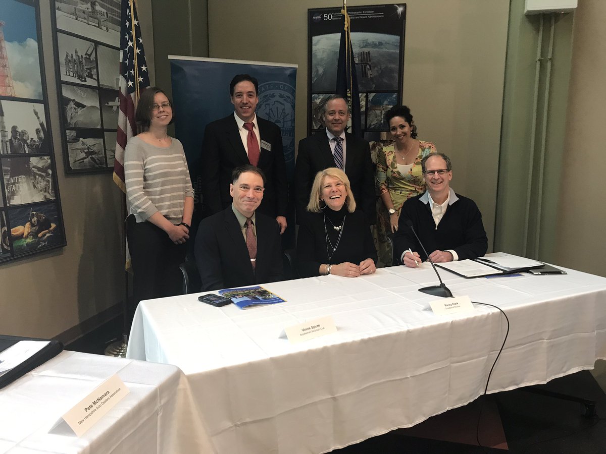 karithurman's tweet photo. .@SenatorShaheen bringing together NH biz owners &amp; leaders to talk about best practices, resources &amp; community support #nhworkforce https://t.co/jgeo8KCvEe