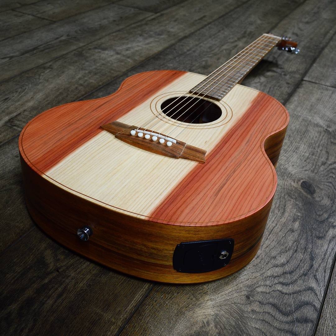 ZedDistribution's tweet image. The stunning Cole Clark Little Lady is now availablein the Unitedkingdom through Zed Music Distribution! #coleclarkguitars @coleclarkuk