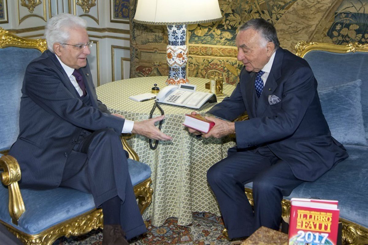 Adnkronos's tweet photo. Mattarella riceve editore Marra per presentazione 'Libro dei fatti' https://t.co/2RZ4tj05kS https://t.co/bCZlAI8kLC