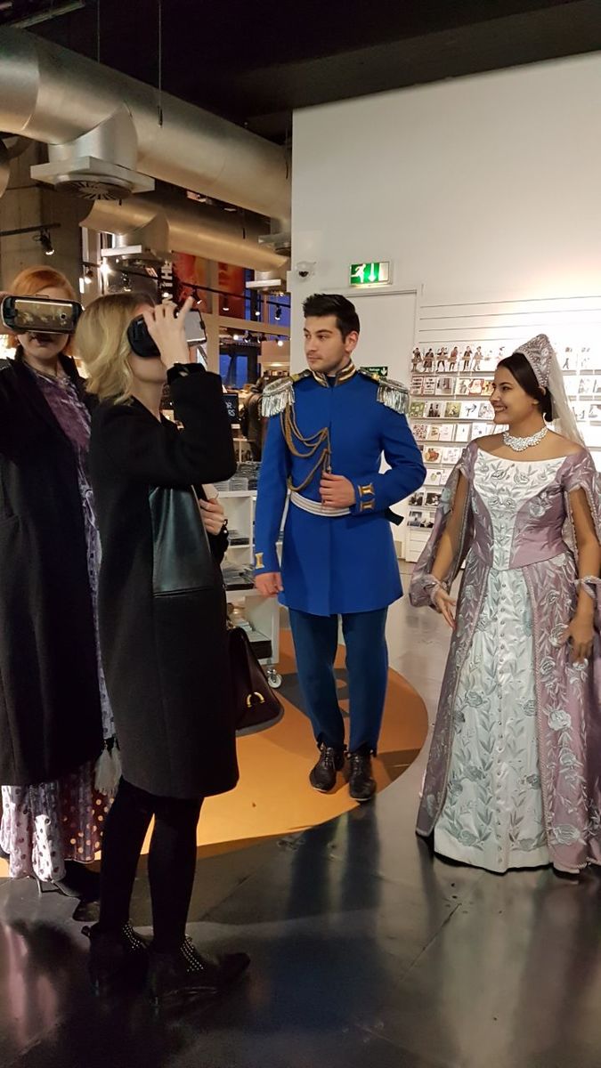 prosense_tv's tweet photo. Yesterday in London the U.K. premiere of Uchitel’s movie Matilda closed the program of the Russian Film Week. Visitors of Russian Film Week were able to admire the artworks of costumiers, who created more than  7000 costumes for the movie, with 360-tour, created by Prosense. https://t.co/SkcD2msZL7