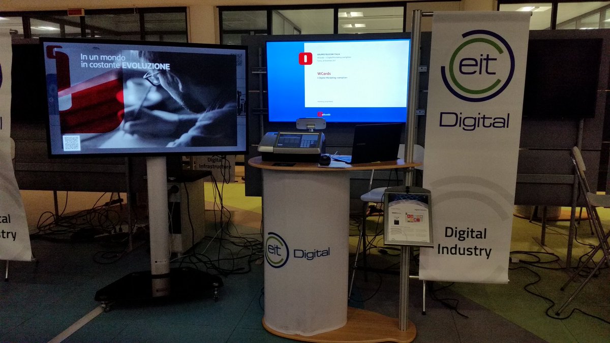 MarcoGMarchesi's tweet photo. @OlivettiOnline @JOL_SCube pronti per l'evento @EIT_Digital a #Trento #DigitalMarketing #SmartRetail #WCards #OlisignageSmart #Innovazione https://t.co/AgknRSuLq8