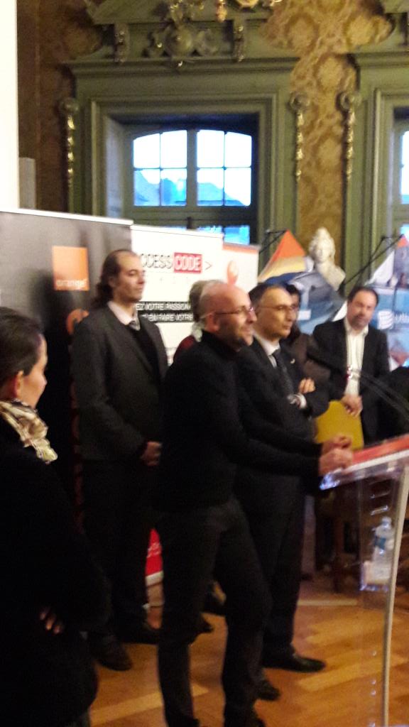 AccessCodeOFP's tweet photo. Le #hackathonFIMU c'est aussi l'engagement du rectorat d'académie @NathalieBcoulet représentante de M. le Recteur en témoigne pour cette remise des prix https://t.co/l1F9XUaoaN