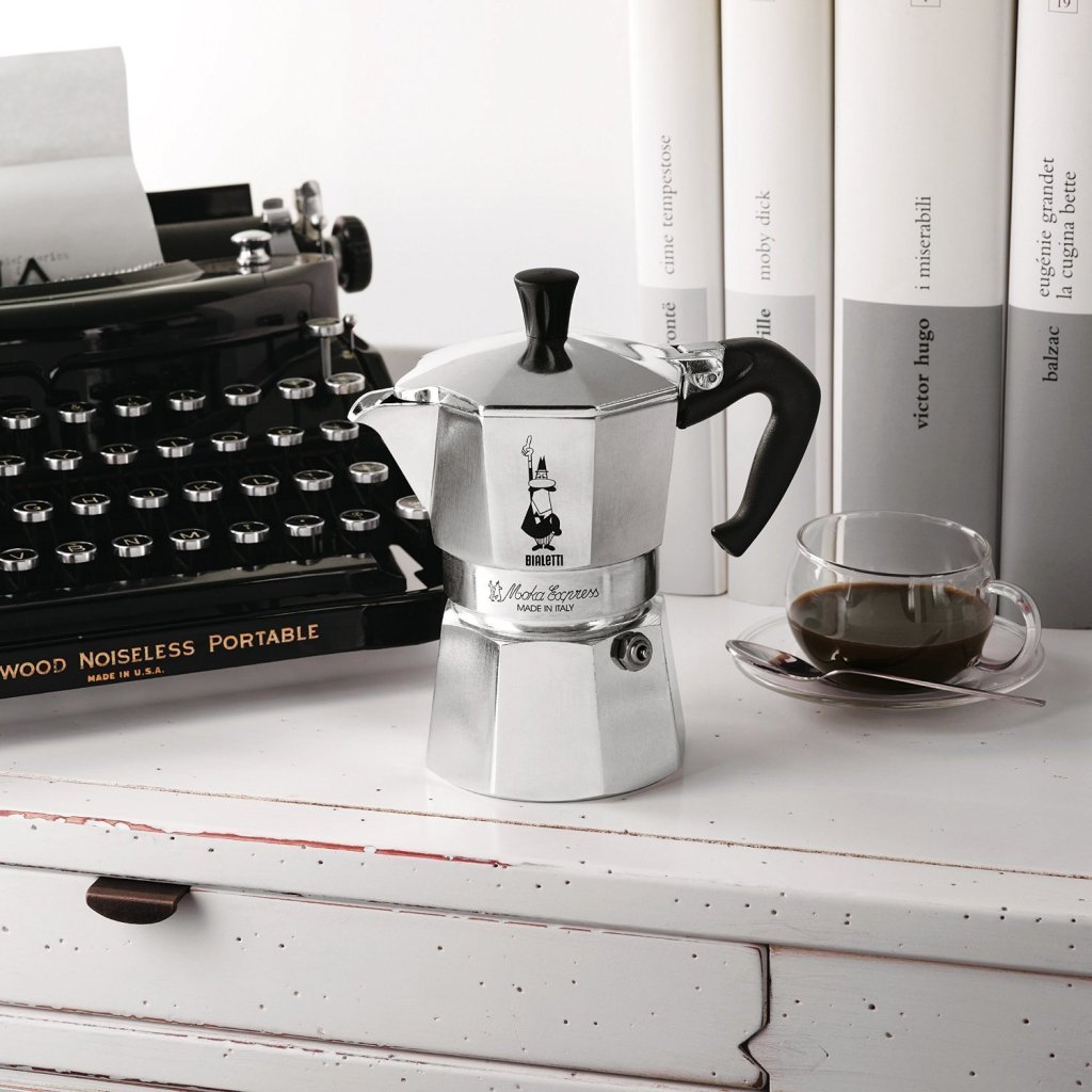 ParisGuinguette's tweet photo. Un peu d’Italie à Parly 2 avec Bialetti ! https://t.co/oguN4FV3uc https://t.co/1GpeCxvs3t