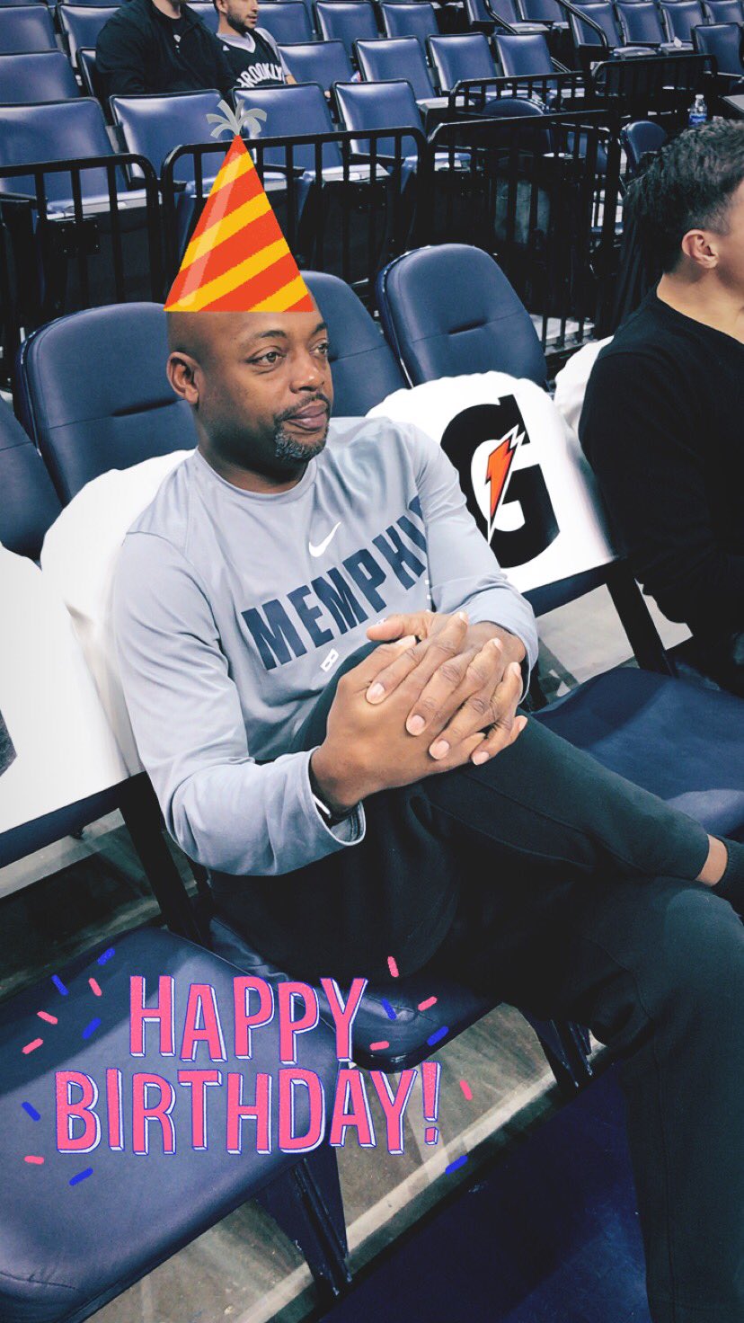 Nick van Exel!!! Happy Birthday to assistant coach     