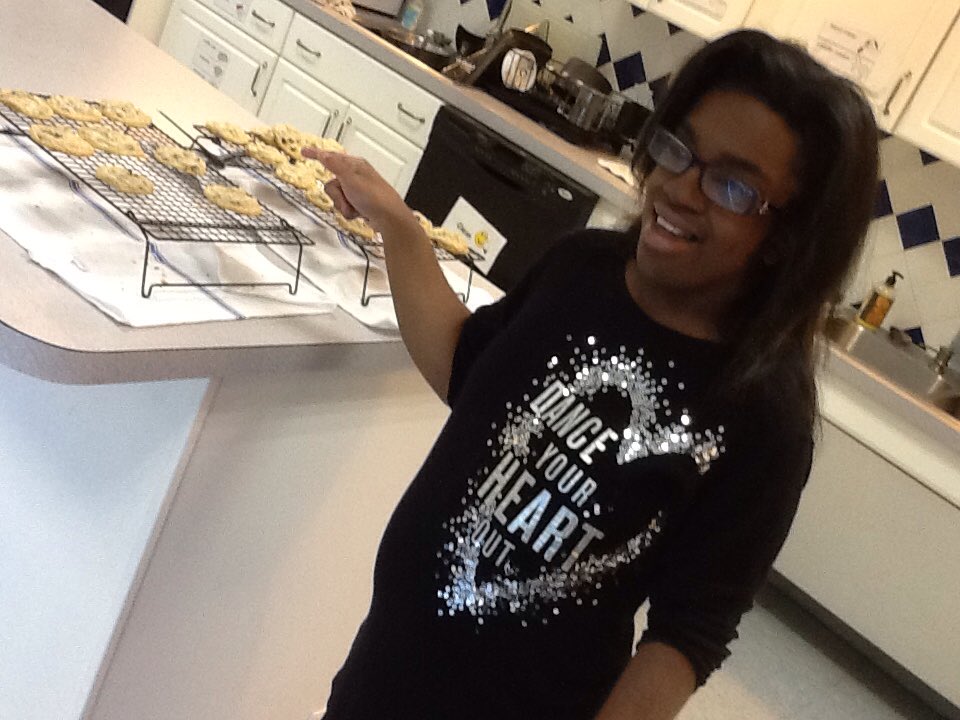 mtp_working's tweet photo. Sugar Rush is making cookies! @redclayschools #chocolatechip #snickerdoodles https://t.co/vQUNNDgAjW