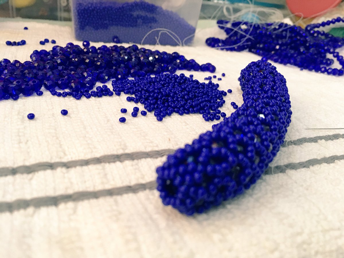 Ahenzeherself's tweet photo. #thingsthatmakemehappy #beading #thinktank #creativeDelivery #AhenzeAccessories https://t.co/YfJJ2qerA7