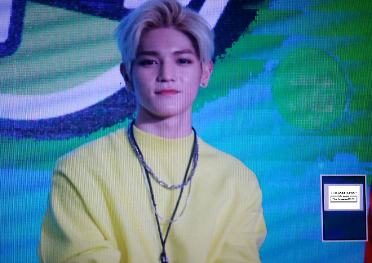Just_AnotherB's tweet photo. 171127 est PLAY 잘 생긴~><
#태용 #TAEYONG #NCT #TeamMangoBingsu  
#estPLAYbingsuTAEYONG_TEN https://t.co/d6iGvwnghs