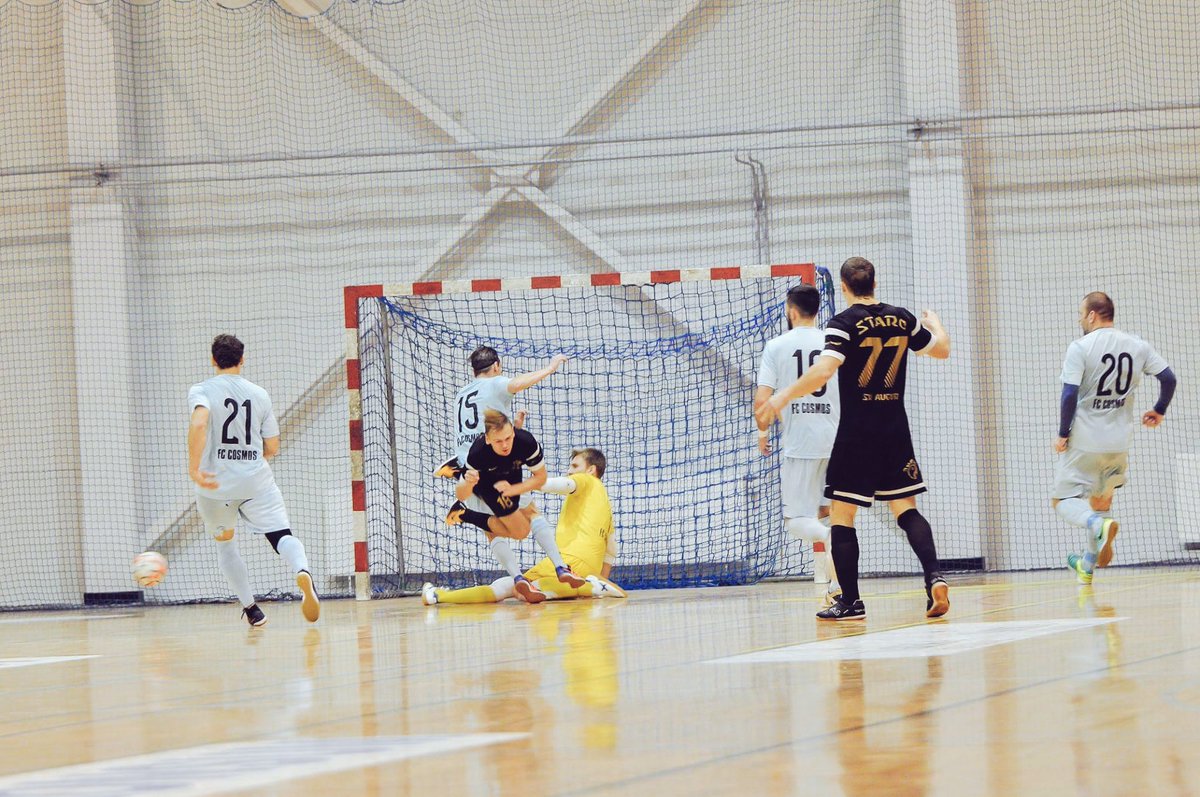 futsal_ee's tweet photo. ๐ฅ#FutsalClubCosmos met the even opponent @BetsafeEesti Futsal League at the fourth round๐ฅ
But they kept their leader position ๐ฅ#FutsalEST #Flame #BetsafeEesti #Futsal
๐ธ from FutsalClubCosmos Facebook account https://t.co/kauciQbUtf