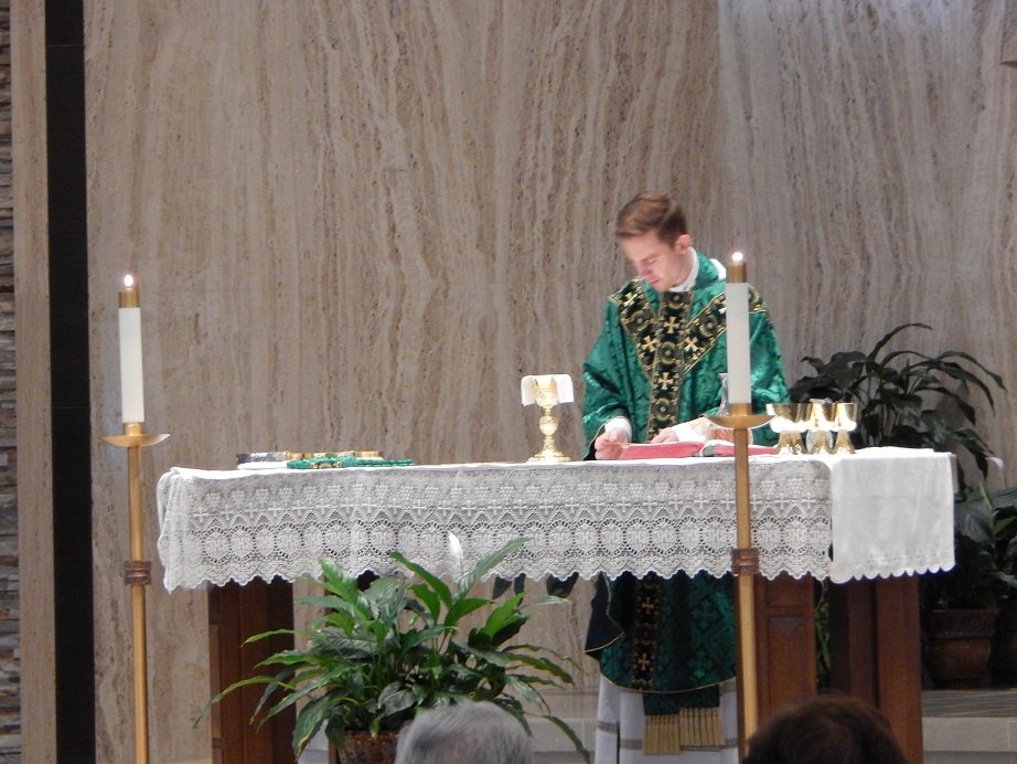 CureofArsLW's tweet photo. Fr. Justin Hamilton First Mass at Curรฉ of Ars. Photo Credits: John Betts. November 12, 2017. #CureofArs #AssociatePastor #Catholic https://t.co/jAaybiE3Kv