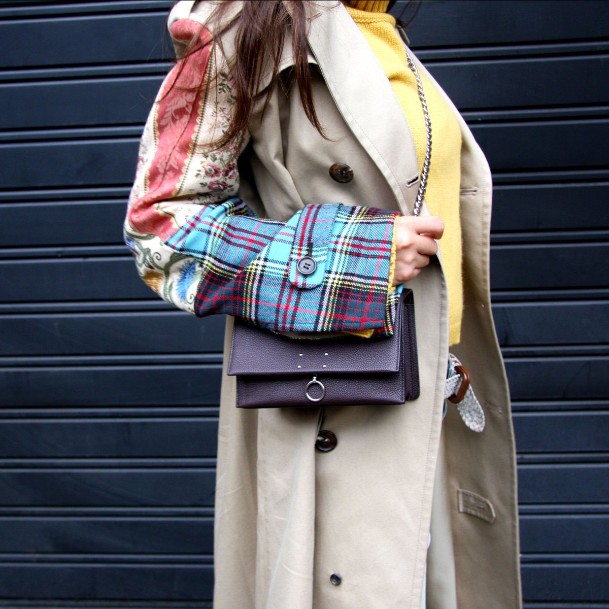 Featherslondon's tweet photo. The details make the outfit, from the amazing sleeves of the @COMMEGARCONS trenchcoat to the small and stylish bag from @JilSanderPR find both items online and in store now. 
#FeathersFashion #JilSander #CommeDesGarcon #Trenchcoat #bag #outfit #London #Fashion #Boutique https://t.co/MxR37N49pt