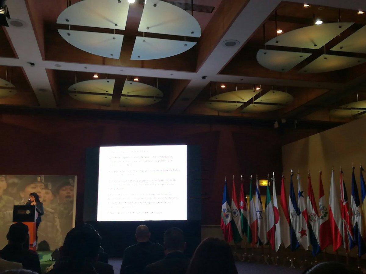 cgzaragoza's tweet photo. #generoSECTUR e #ICTUR presentes en el Seminario Internacional "La participación de las mujeres en los ejércitos del mundo" https://t.co/Bvann615AT