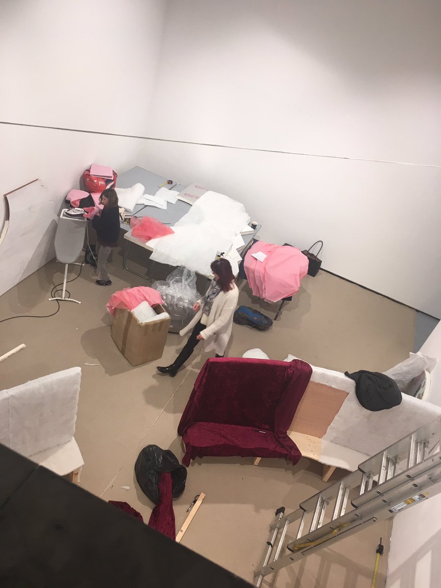 BCAPARTS's tweet photo. #hardatwork @BCA_Maidenhead preparing a storytelling den @nordenfarm ! https://t.co/kyH7CXMMaU