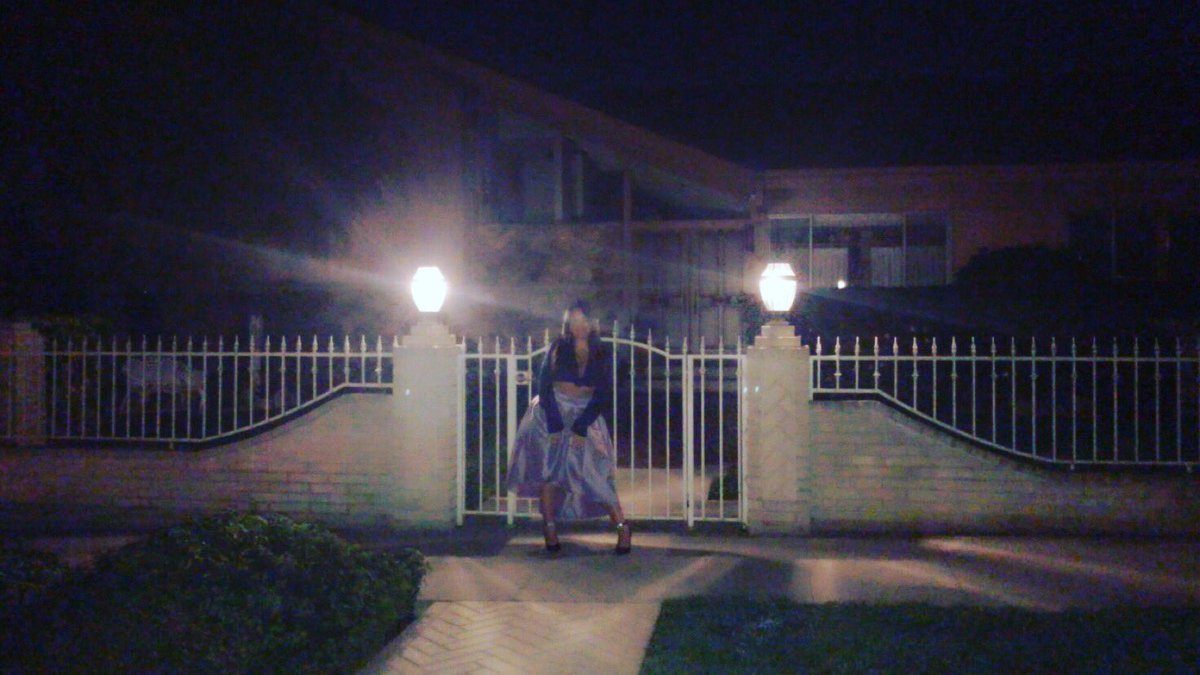 laurenhornelo's tweet photo. “Here’s a story about a lady! And her name was #LOLO💋 .” #ALABAMAHORNE PRODUCTIONS,LLC. 🐘😊🎥💋 https://t.co/u0EQT35y8I