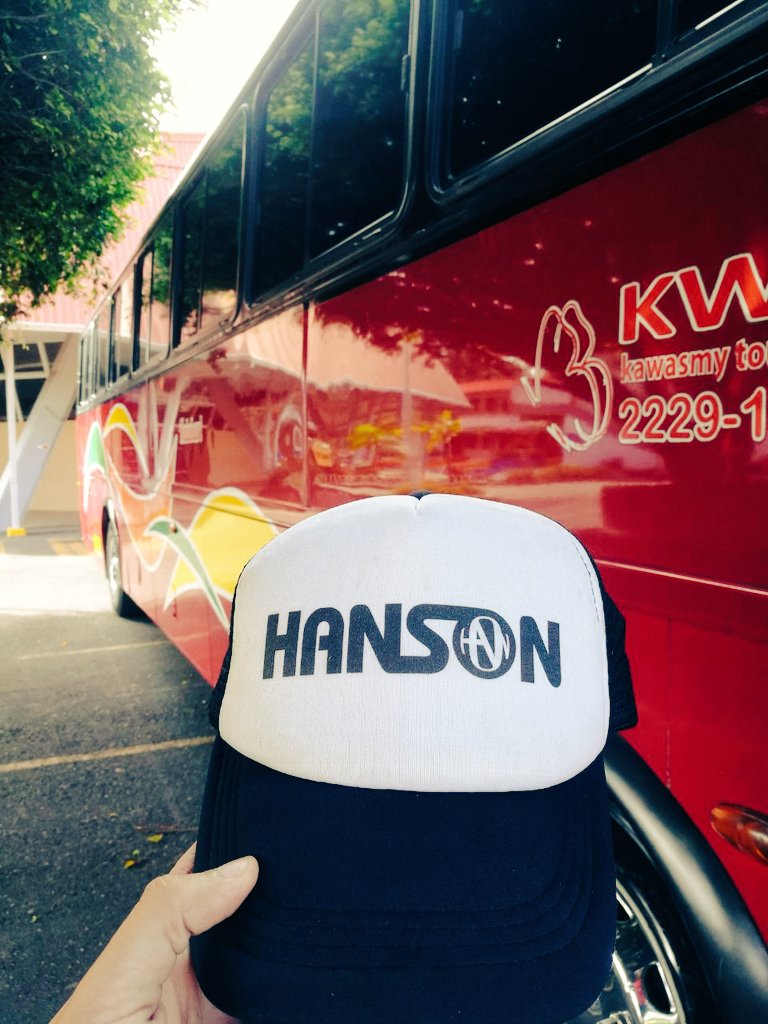GabiSilva_ITZ's tweet photo. We have the best Music Teacher friend from Costa Rica, going on a year-end excursion with his students, &amp; with his Hanson cap ready! Professor Fanson, this is Esteban Arce. Claps for you!. Teaching good music always. @hansonmusic #DevilsNachosArgentina
#ArgentinaWantsHanson https://t.co/WsR1V8vzI6
