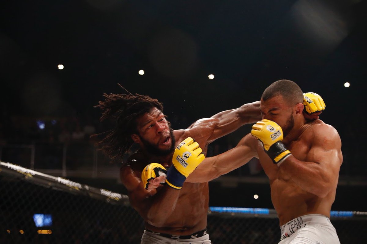 sherdogdotcom's tweet photo. Weekend Results: Dominique Steele upsets Karl Amoussou at #CW89 https://t.co/UfAYqG6E6T https://t.co/2QgqBu0wga