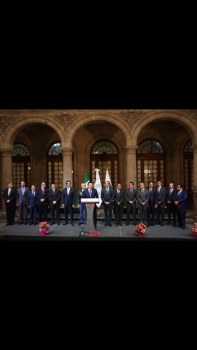 Ley13091963's tweet photo. Acompañé a @osoriochong a la reunión de la Conago, con motivo de la implementación de la Ley General en materia de desaparición forzada. https://t.co/EkWG7uUuPB