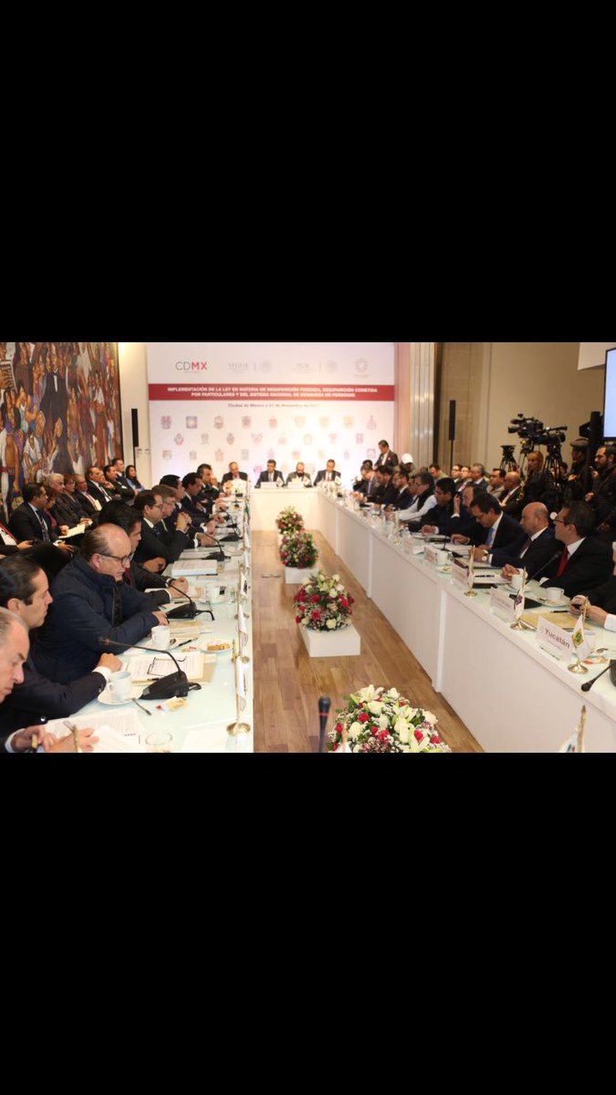 Ley13091963's tweet photo. Acompañé a @osoriochong a la reunión de la Conago, con motivo de la implementación de la Ley General en materia de desaparición forzada. https://t.co/EkWG7uUuPB