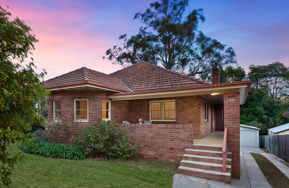 RayWhiteEpping's tweet photo. #SOLD $1,750,000 // 45 Dunlop Street, #Epping #JamesKwon #RayWhite #RayWhiteEpping #PropertyNews https://t.co/vu6zOn8M8d