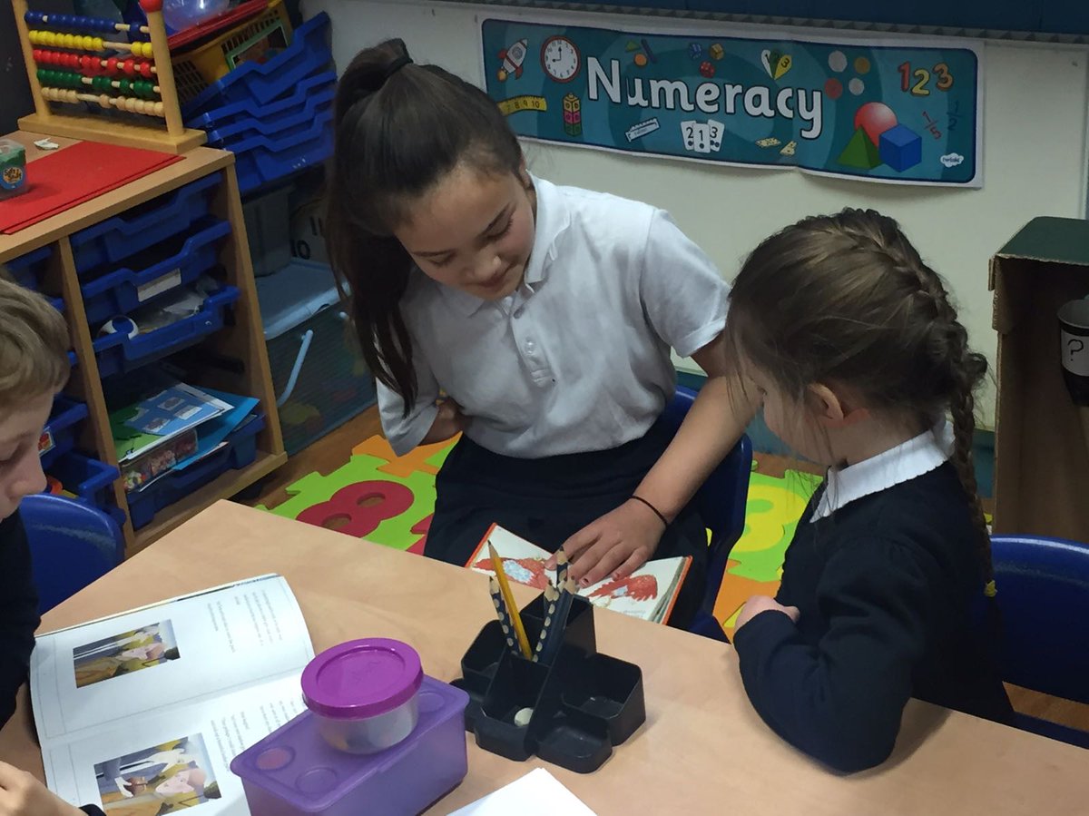WBurghPrimary's tweet photo. Today there was lots of Paired Reading happening... here are some of the P7s reading with their First Friends. #BookWeekScot #WillybugReads https://t.co/tG9tEnw3E8