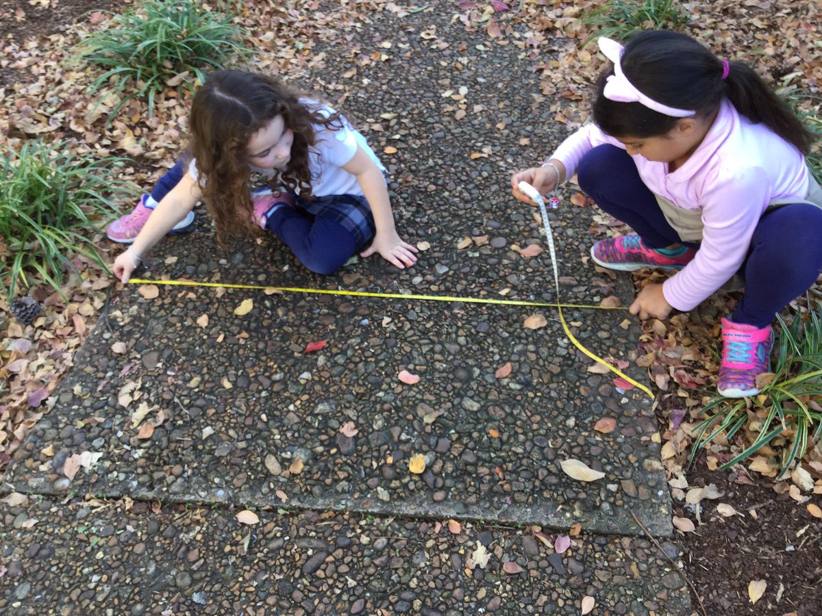 cw3rdgrade's tweet photo. Standard Measurement Lesson #rstories https://t.co/Oe3aQslfEY