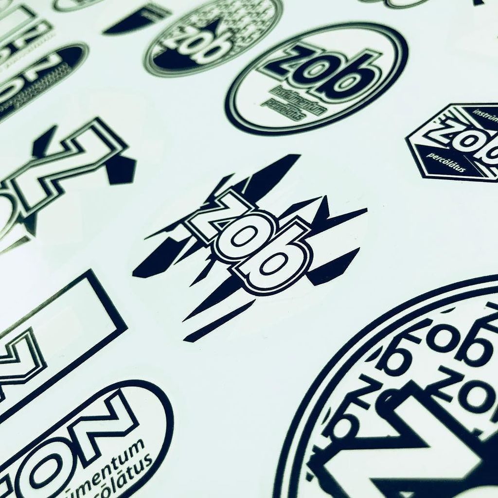 ZobGlass's tweet photo. Decal game proper... #zobglass https://t.co/mZxdub2OBn