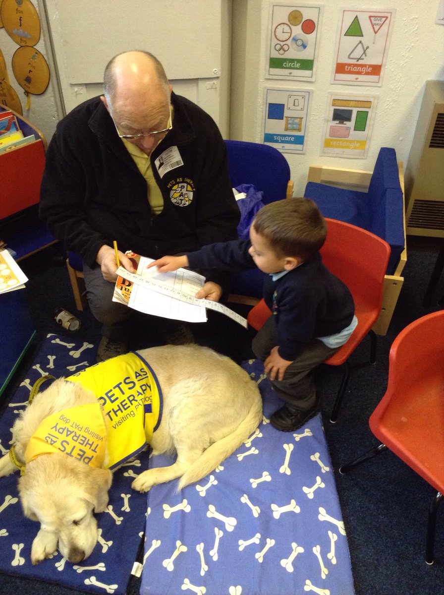 GuilsboroughPri's tweet photo. Our Reception class really enjoyed doing their number patterns with the Pets As Therapy team today! #petastherapy #learningwithanimals #read2dogs #Wellbeing https://t.co/oIyprvrKqA