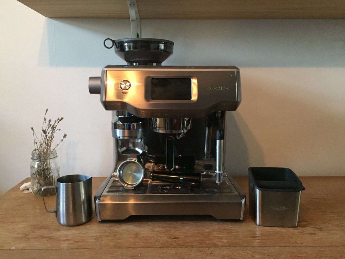 purecoffeeblog's tweet photo. Looking for a nifty all-in-one #superautomatic #espressomachine? Check out the @BrevilleUSA Oracle Touch for a user-friendly experience that produces some pretty tasty beverages 
https://t.co/col0c6b3Ul
#coffeeathome #espresso #consumerespresso https://t.co/tkN0l4QdtX
