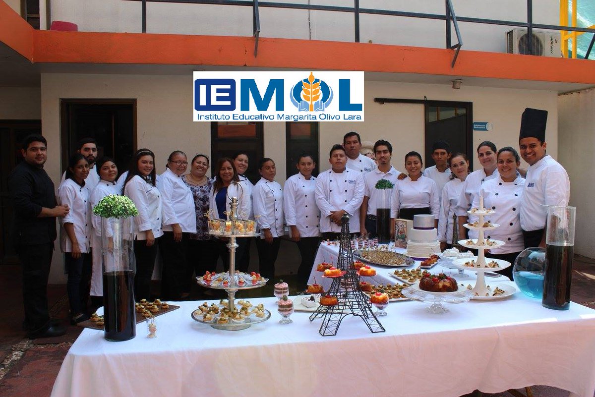 iemolcoatza's tweet photo. LOS ALUMNOS DE LAS #CARRERASTÉCNICAS #IEMOL #CHEFOPERATIVO Y #TÉCNICOENREPOSTERIA QUE IMPARTEN LOS CHEF MANOLO ALEMÁN Y PAULA RIVERA; PRESENTARON UNA MESA DE POSTRES Y BOCADILLOS https://t.co/tDoUWazngY
