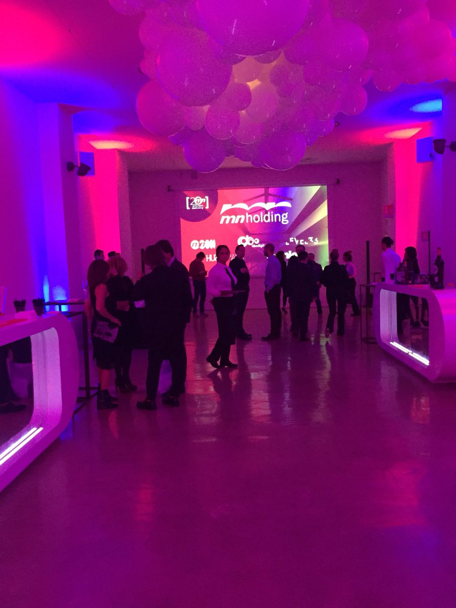 Picciu90's tweet photo. Waiting for the #MN20 party! #MNFamily #MNLab #Milano 🎄🍻😍 https://t.co/H2wasWS7Wh
