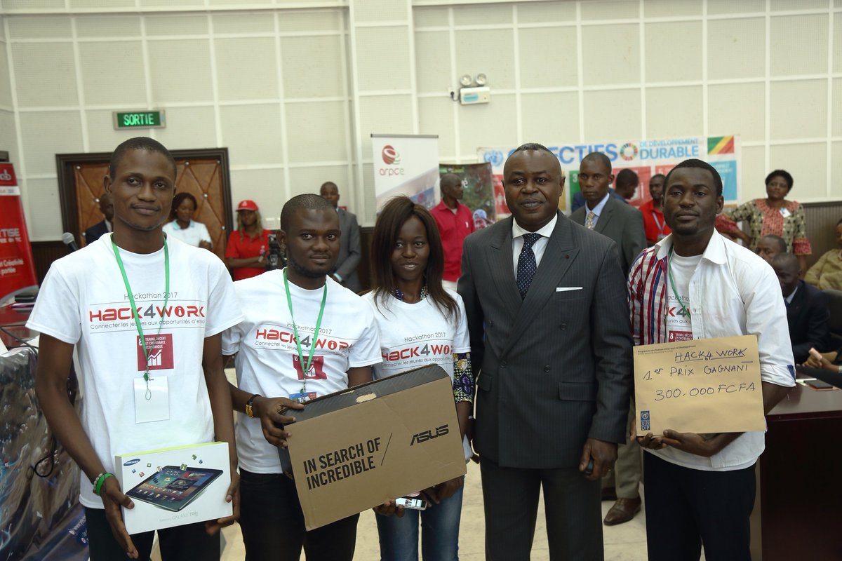 ARPCECongo's tweet photo. L’équipe le Hérault remporte le hackathon #Hack4work !!!🏆🏆@PNUDRepduCongo @VNUCongo @Yekolab #ChezmoiauCongo #Brazzaville #Digital #ARPCE https://t.co/jNXKHfROJJ