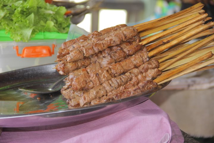 MAMAN OLGA LUMINGU partage son expérience culinaire dans #MWASI YA BWANYA sur la RTNC mercredi à 14 h 30