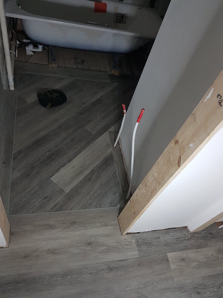 DW_Flooring's tweet photo. #mymapeiproject from today. @PolyfloratHome camaro boathouse oak with @QA_Flooring stone strips on @MapeiUKLtd #ecofixps and @HansonPlywood #sp101 in #hernebay https://t.co/dv6txPF93h