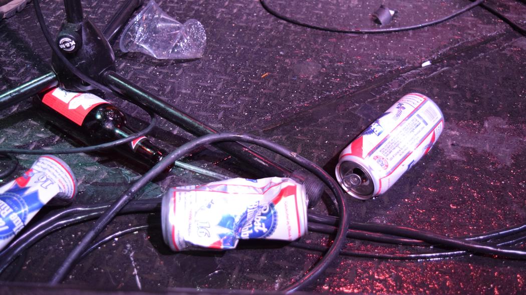 NoiseyMusic's tweet photo. The end of @triplerockmpls, Minneapolis' most important punk bar https://t.co/ldEauBjaVx https://t.co/07QTjMeGSP