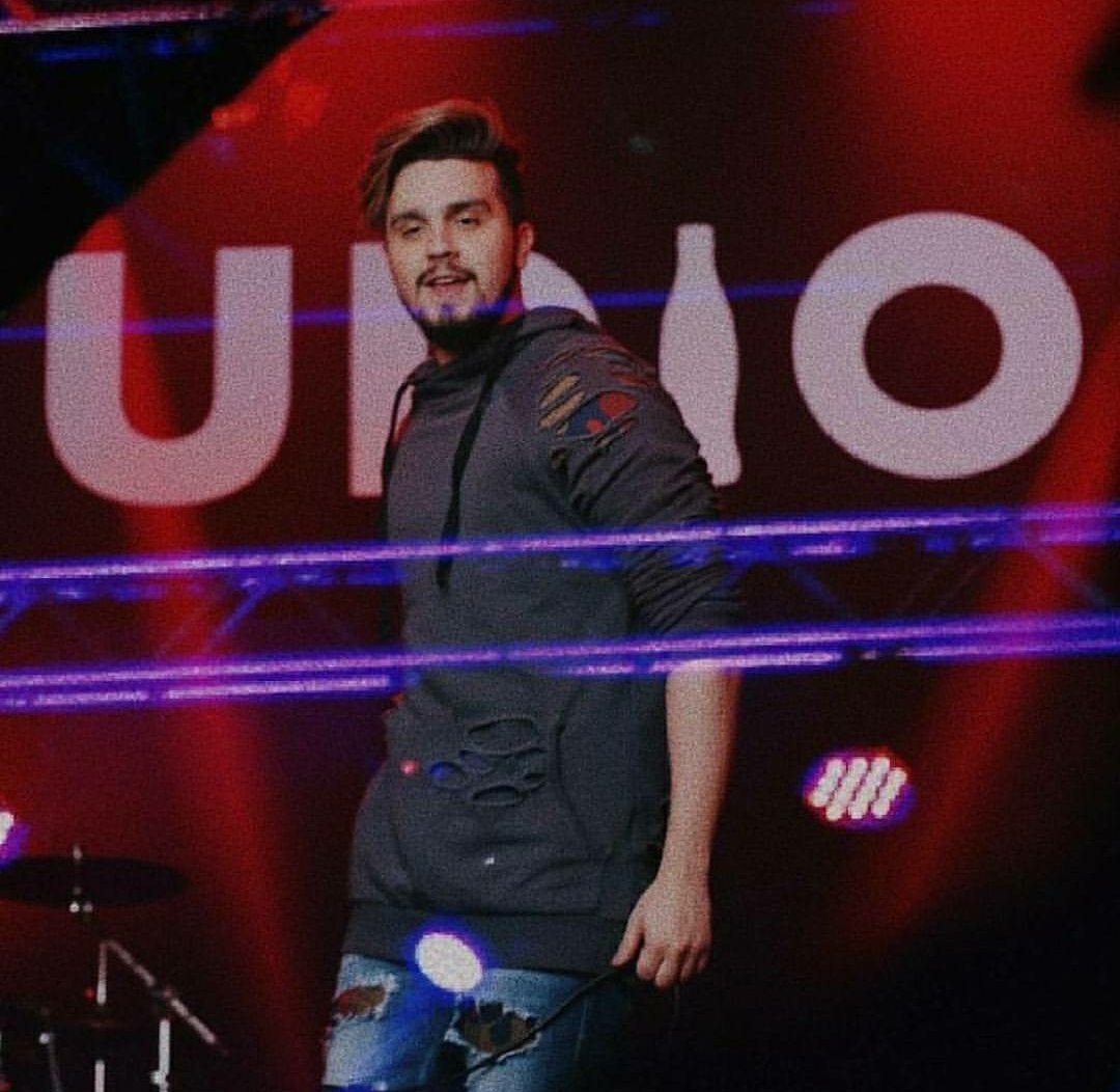 tropadols's tweet photo. Click maravilhoso do @luansantana nosso more, na propaganda para a #CokeStars
#Rha https://t.co/LWqatjH2W2